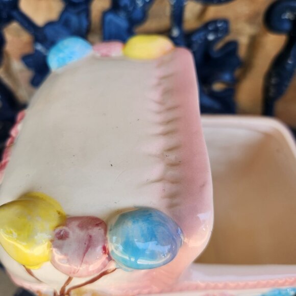 Vintage Ceramic Baby Carriage Planter With Teddy & Balloons - Picture 3 of 11